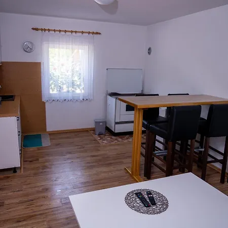 Kestenovac Holiday home *